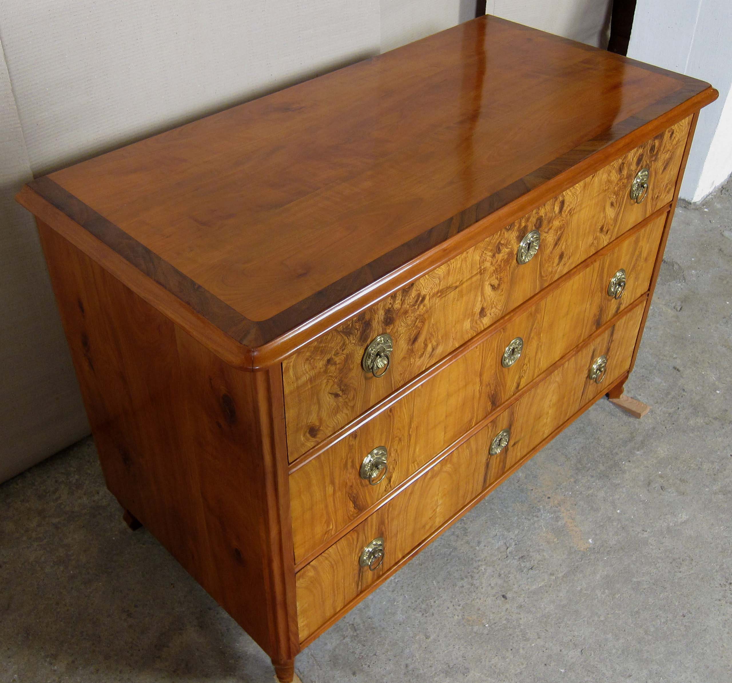 Elegante Aufsatz Vitrine 7 Elegante Aufsatz Vitrine