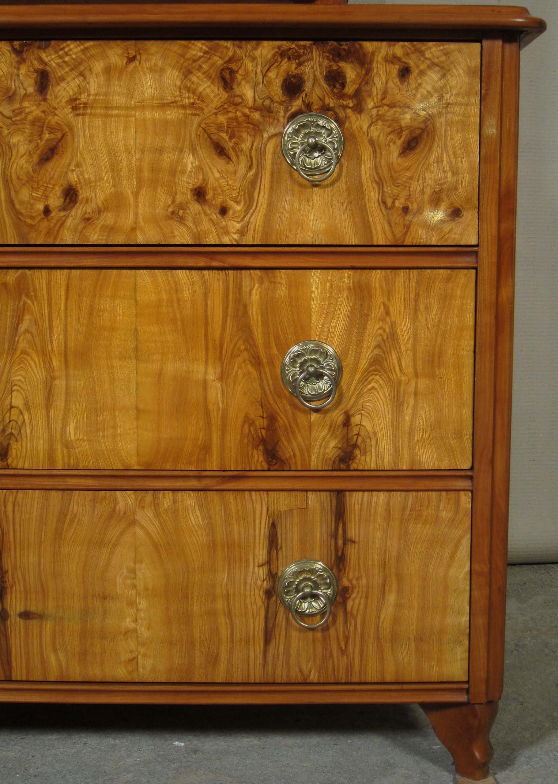 Elegante Aufsatz Vitrine 16 Elegante Aufsatz Vitrine