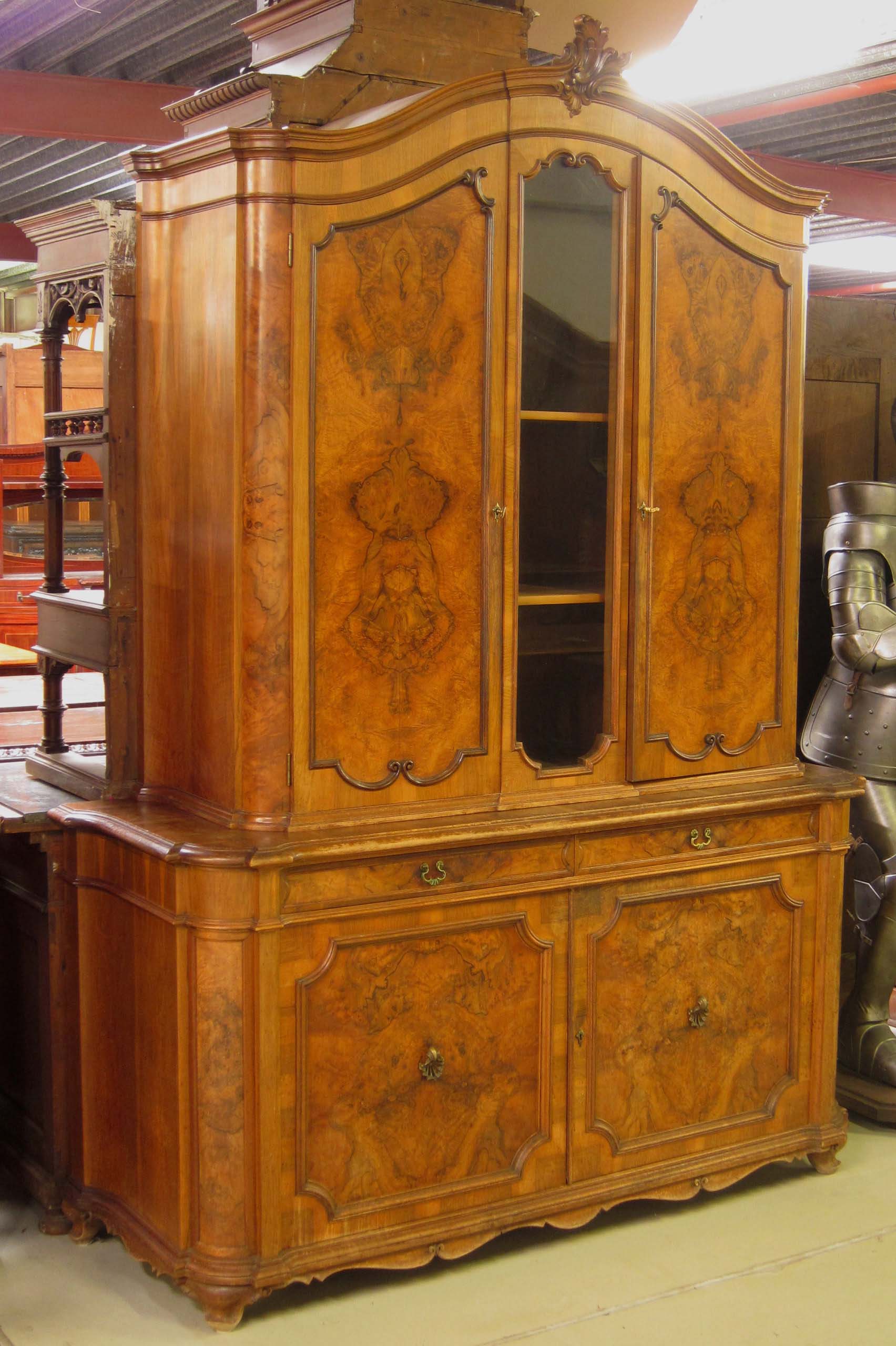 Neobarock Kabinettschrank 3 Neobarock Kabinettschrank