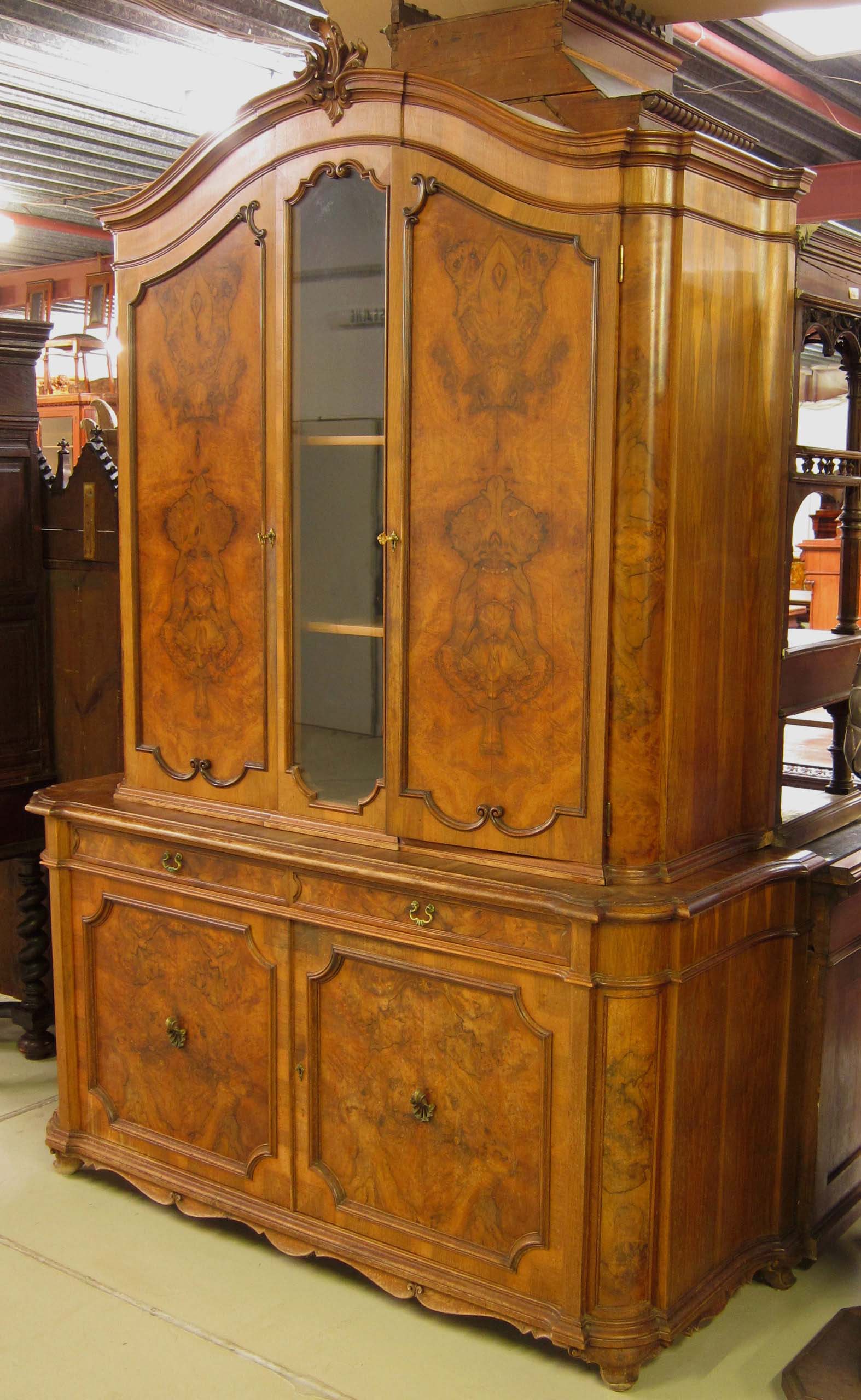 Neobarock Kabinettschrank 4 Neobarock Kabinettschrank