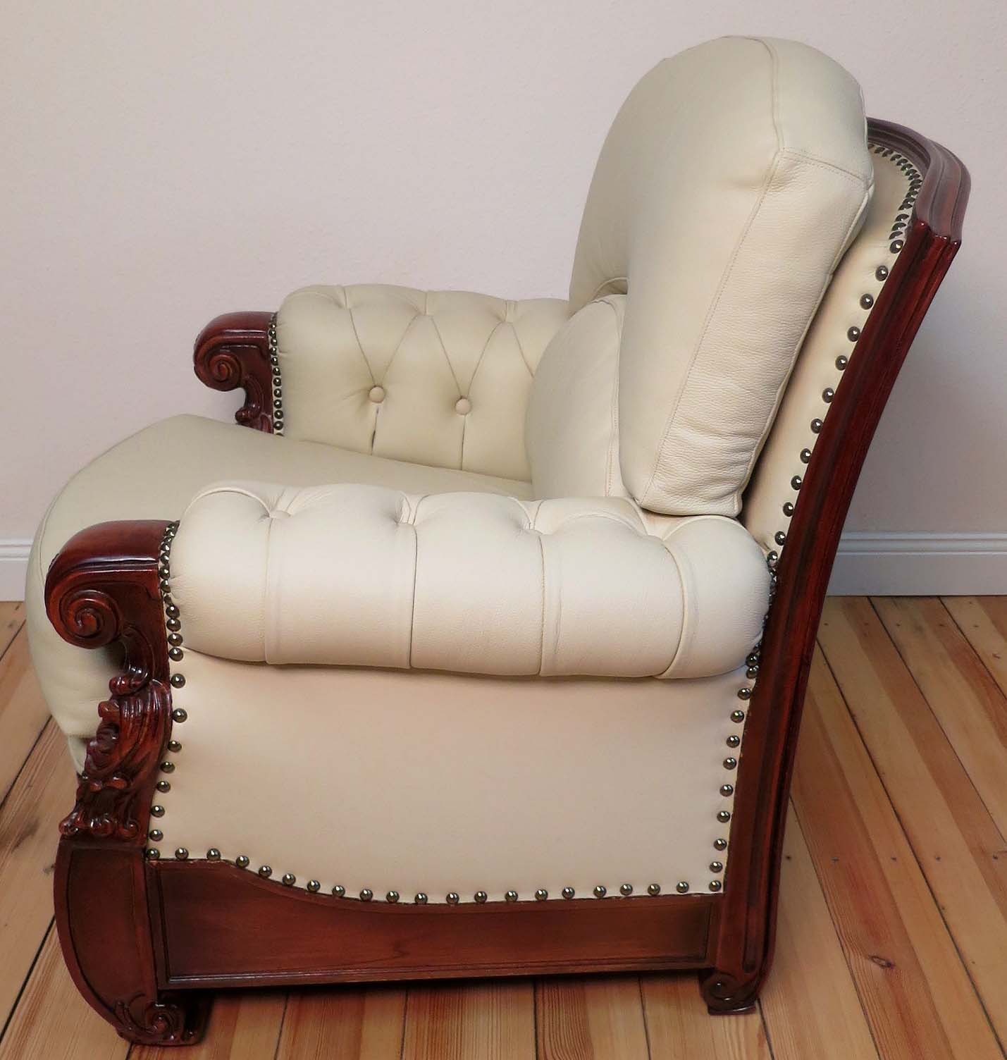 Restauriertes Sesselpaar aus Nussbaum 7 Restauriertes Sesselpaar aus Nussbaum