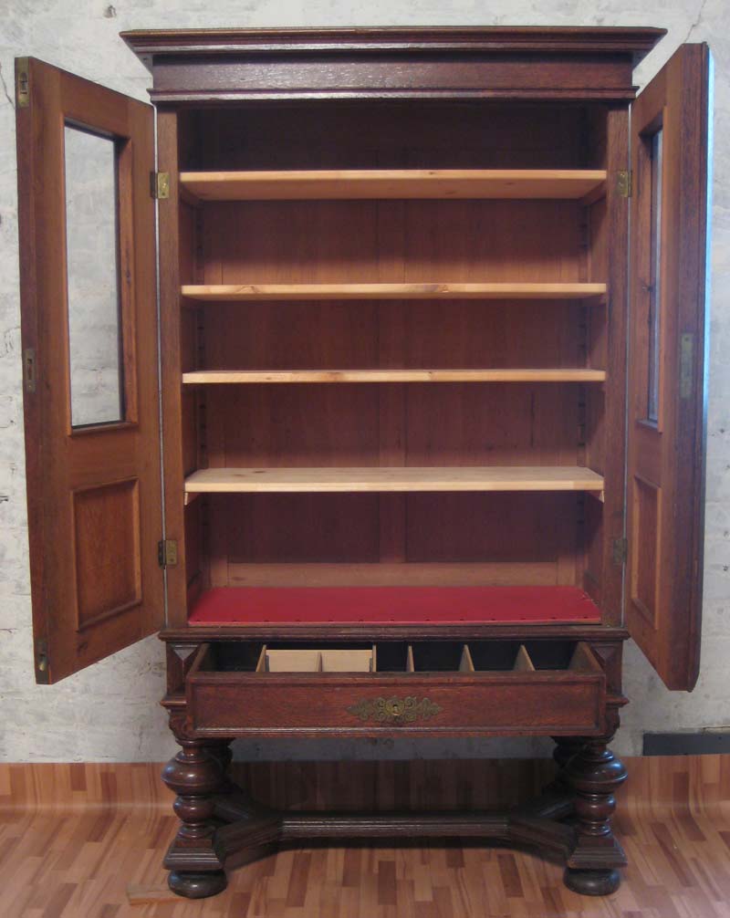 Gründerzeit Bücher- Vitrinenschrank 6 Gründerzeit Bücher- Vitrinenschrank