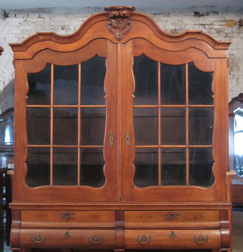 Prachtvolle Barockvitrine 4 Prachtvolle Barockvitrine