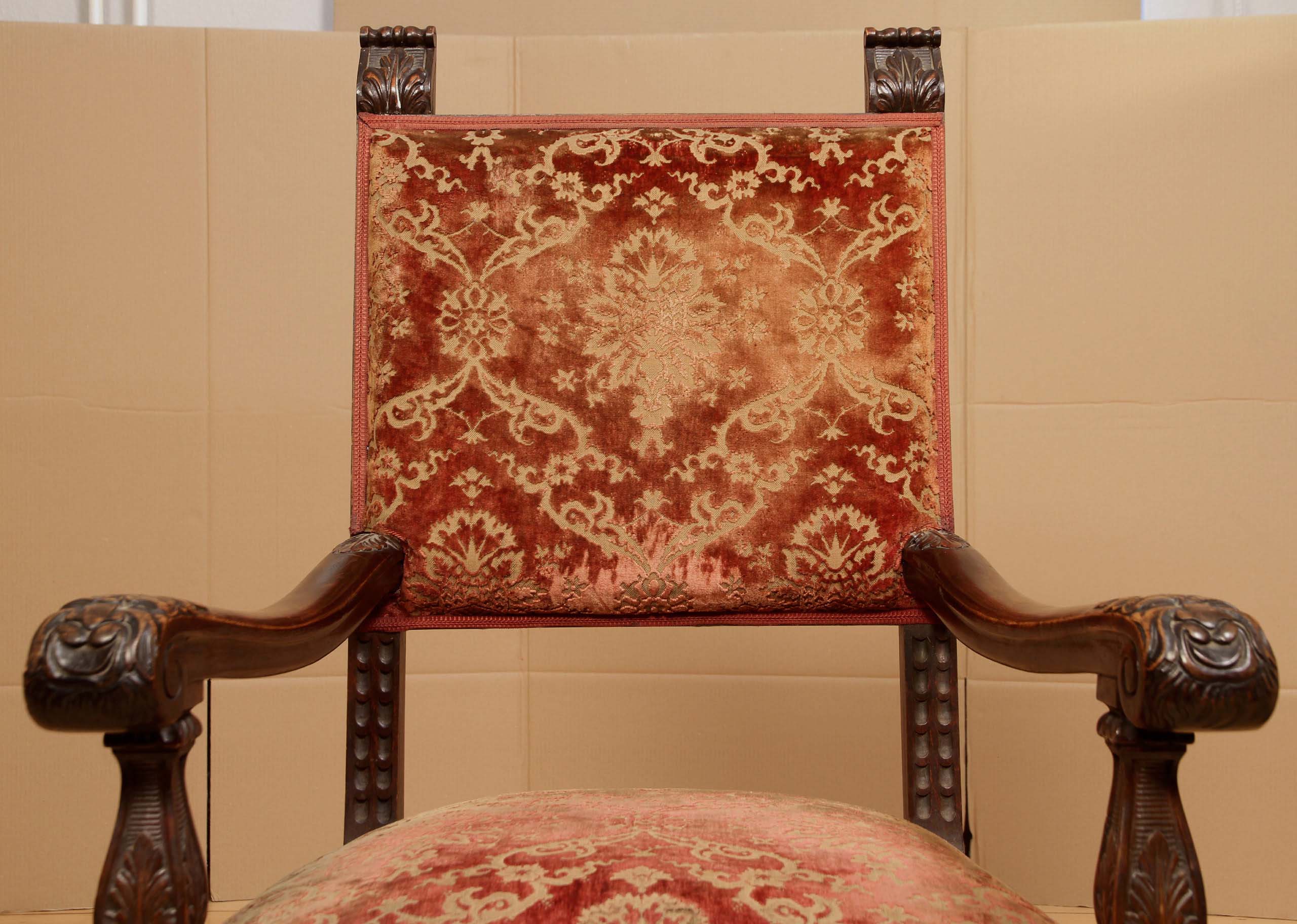 Eiche Armlehner mit Tatzenfüßen 4 Eiche Armlehner mit Tatzenfüßen