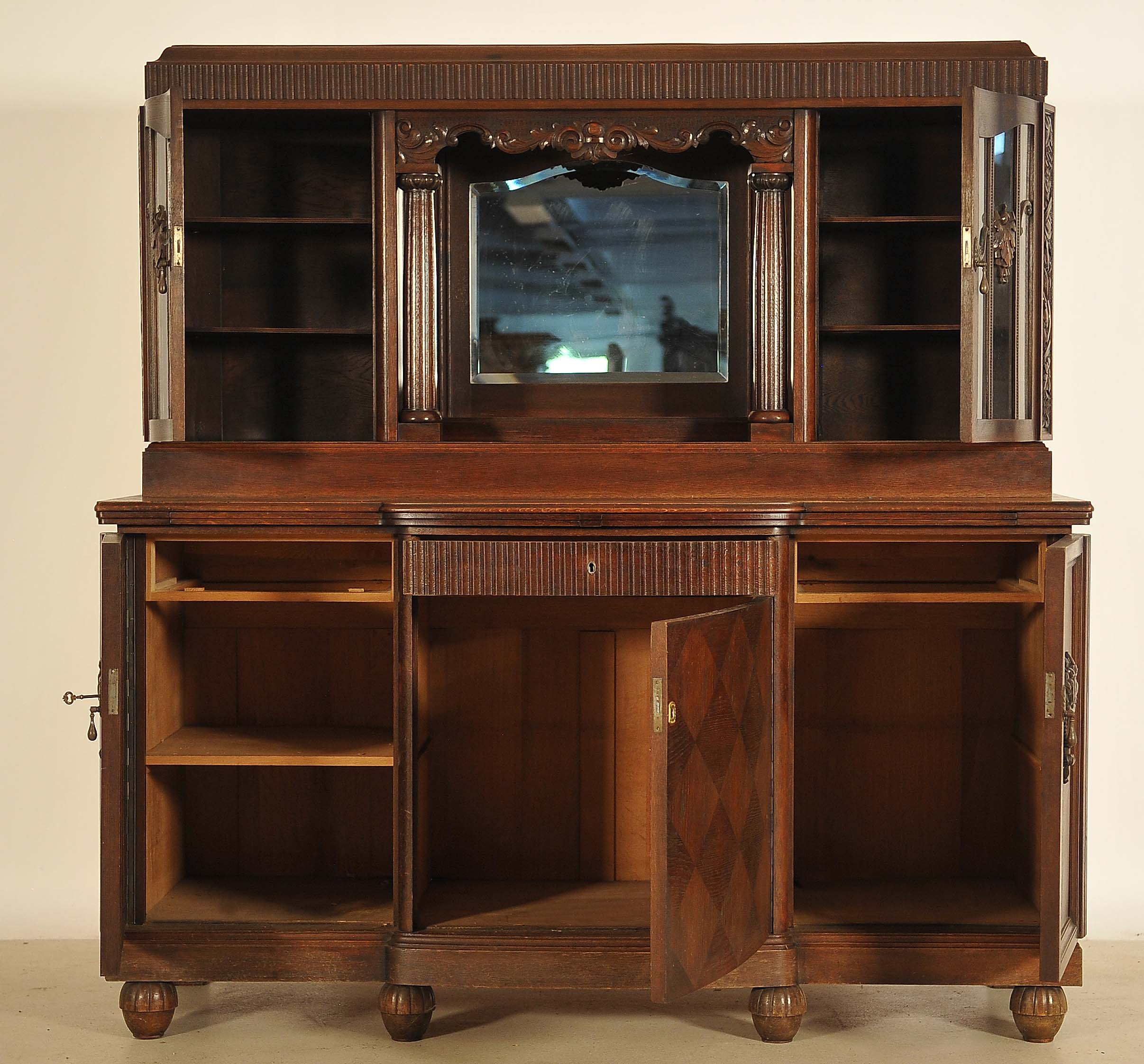 Eiche Buffet mit Vollsäulen 3 Eiche Buffet mit Vollsäulen