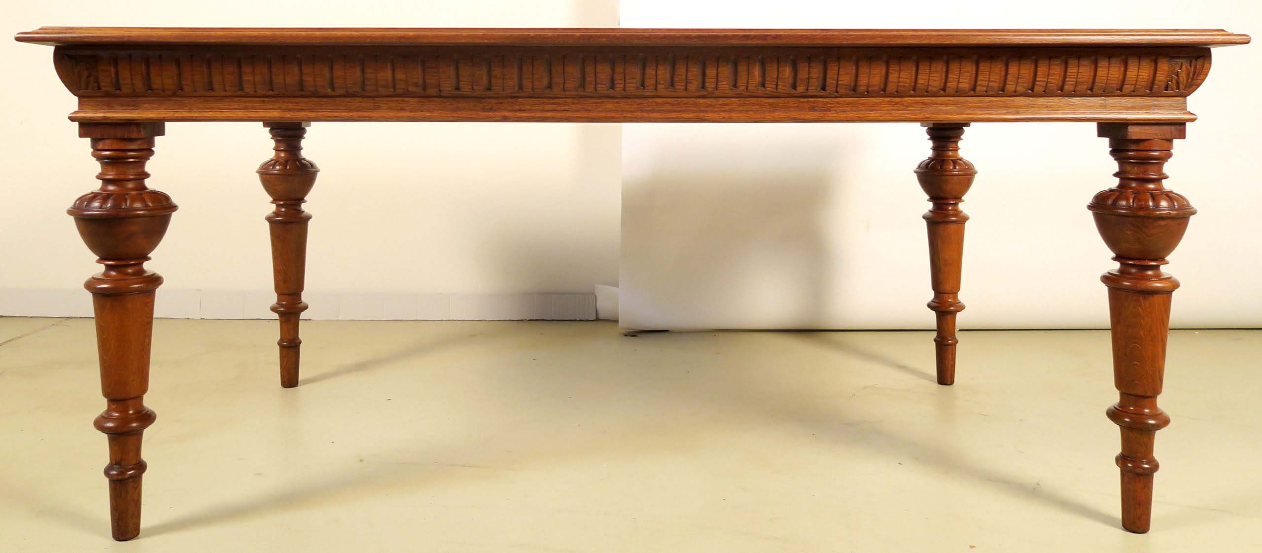 Restaurierte Gründerzeit Tafel aus Eiche 1 Restaurierte Gründerzeit Tafel aus Eiche