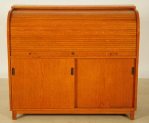 Eleganter Schreibtisch aus den 60er Jahren