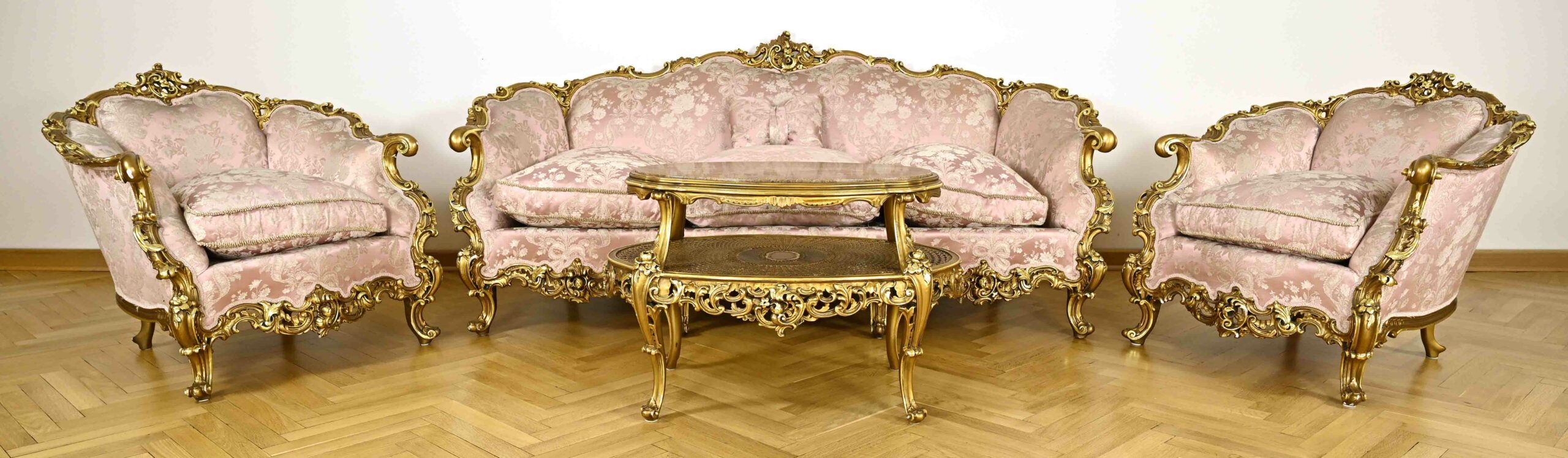 3690-Exquisite Salonsitzgruppe im Neorokoko-Stil-01